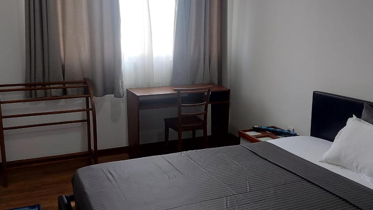 Hotel Jays Guest - Rajagiriya Colombo Esterno foto