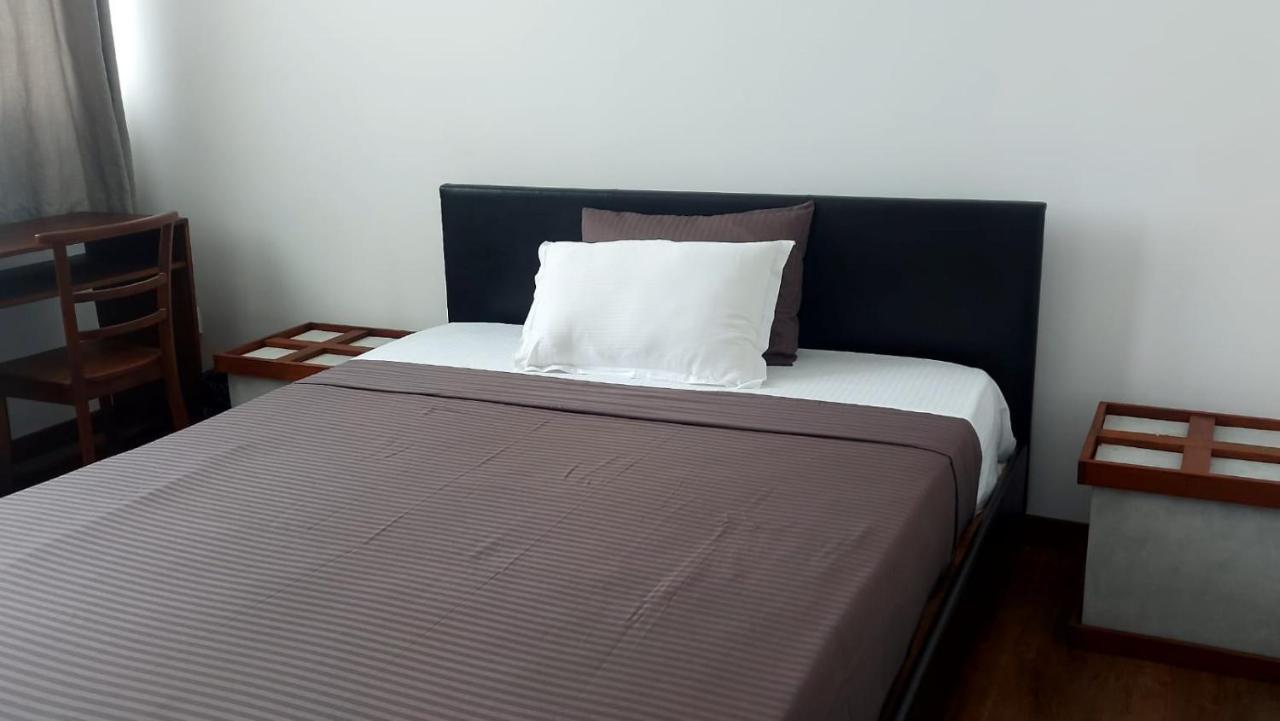 Hotel Jays Guest - Rajagiriya Colombo Esterno foto